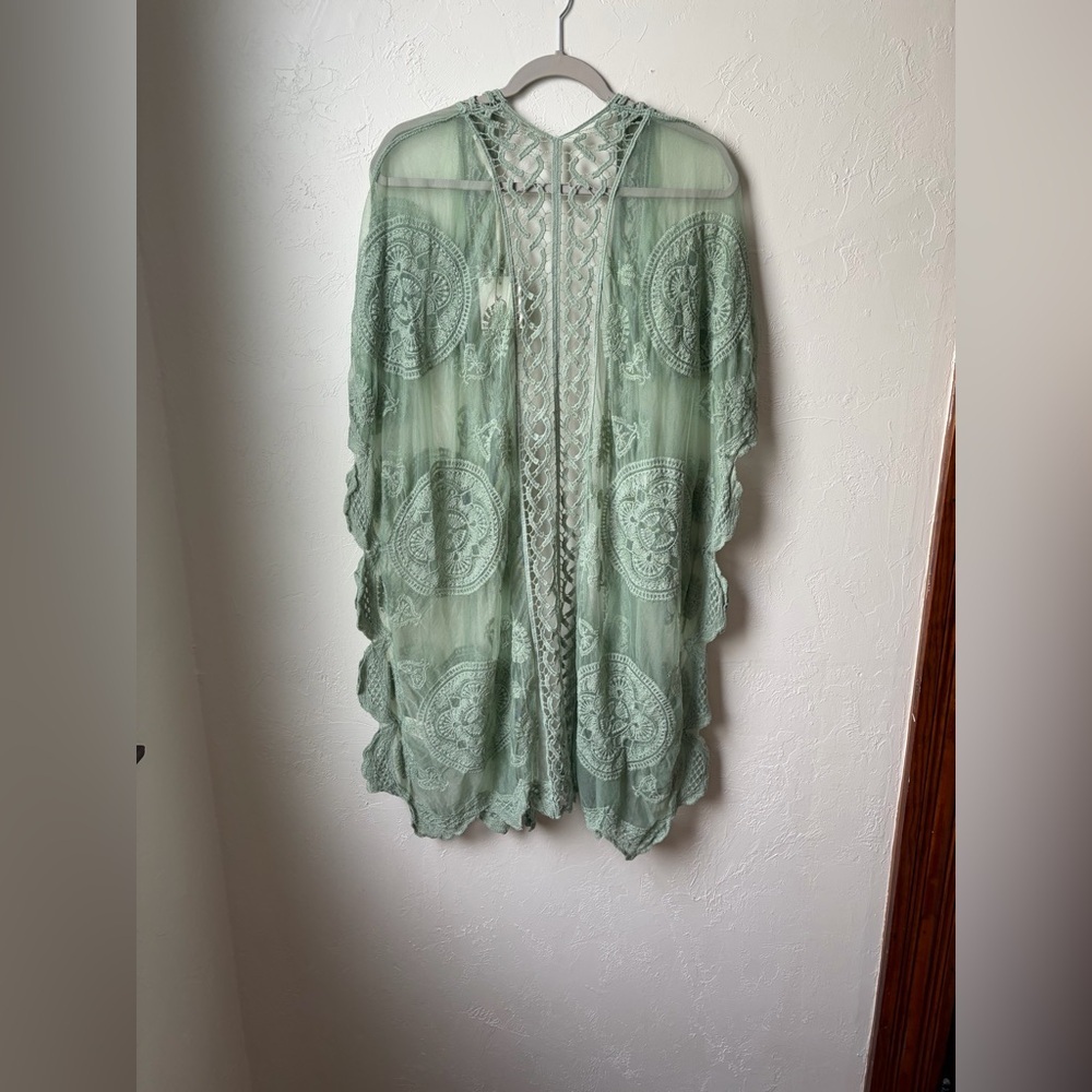Do Everything in Love NWT Sage Green Lace Kimono Duster One Size - Picture 7 of 9